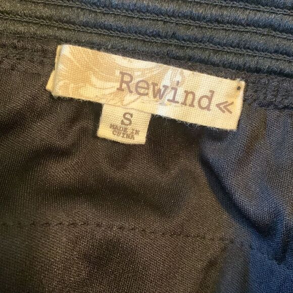 REWIND, bootie short, cover up, high waist band, built in liner, decorative lace - Picture 6 of 8